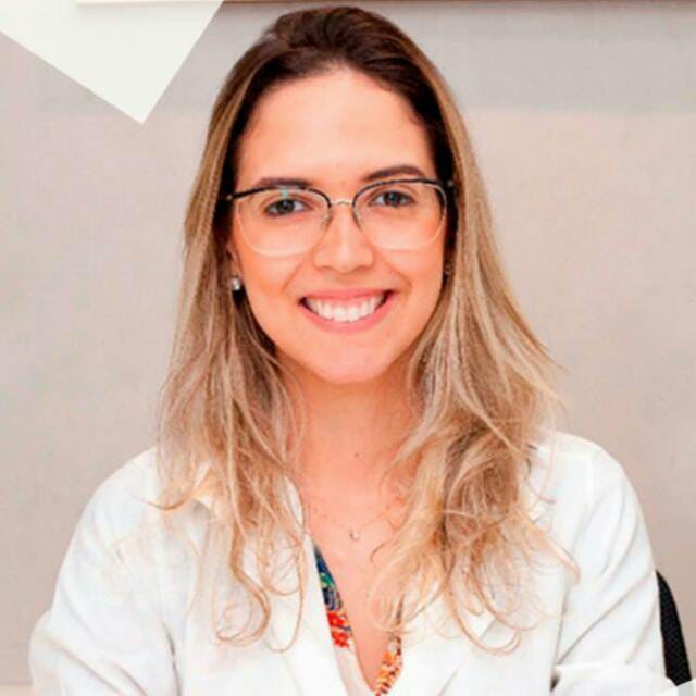 Ana Claudia Silva Carvalho